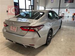 تۆیۆتا کامری